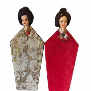 Vintage Antique Vanity
Clothes Brush
Desk/Wall Hang